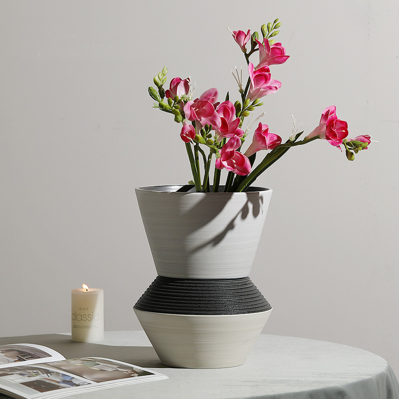 Ceramic vase (6)