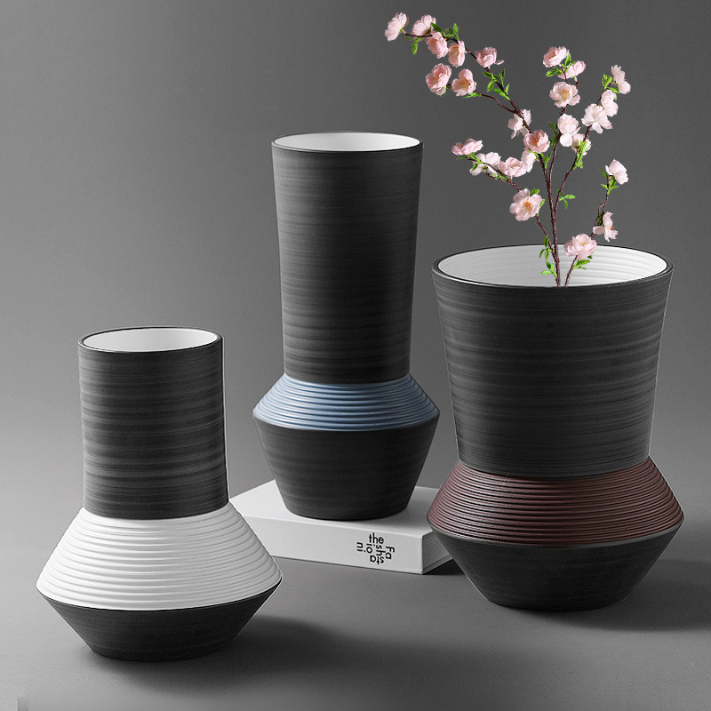 Ceramic vase (6)