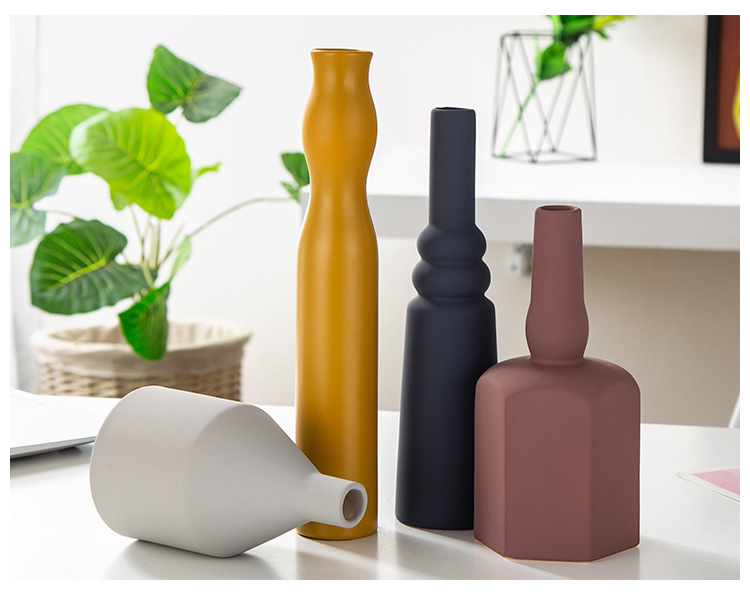 Creative vase