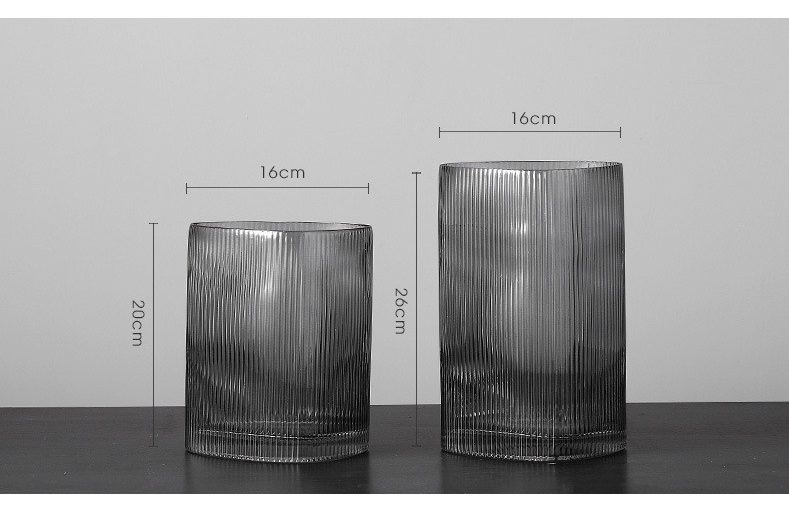 Glass vase