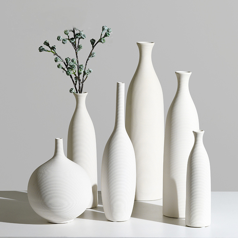 White ceramic vase (4)