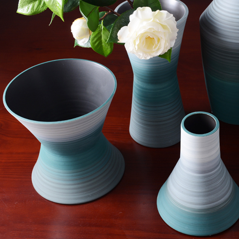 Ceramic Vase fade 3 (1)