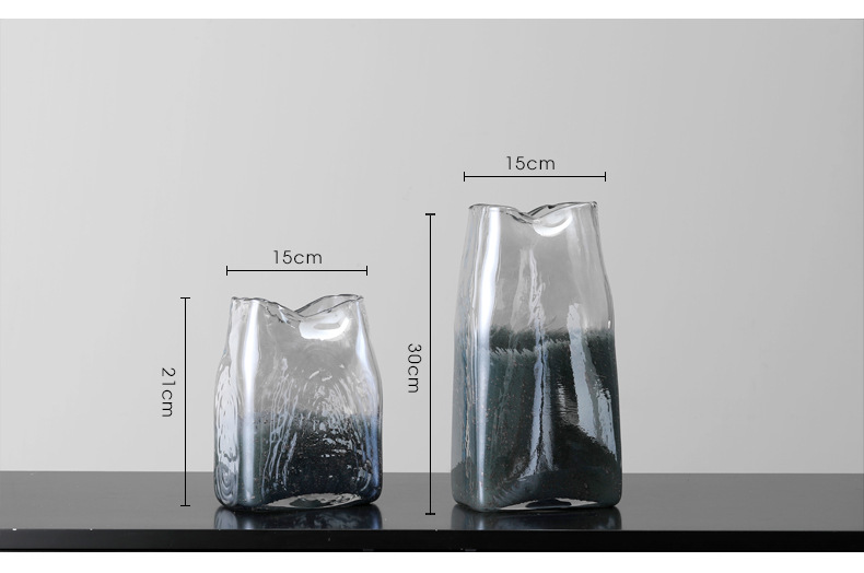 Glass vase elegant 2