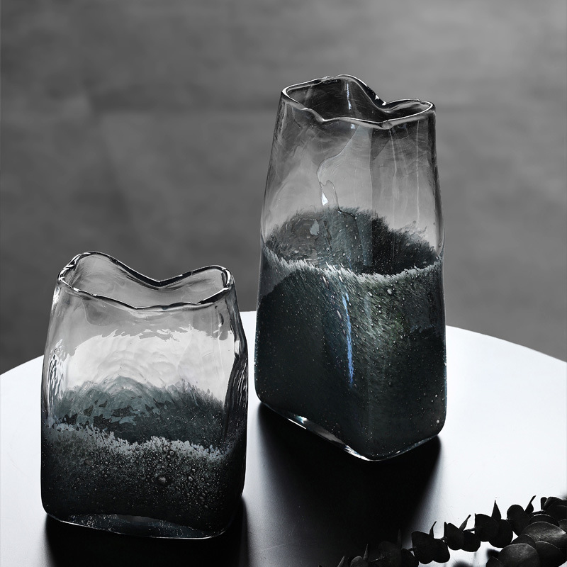 Glass vase elegant 2