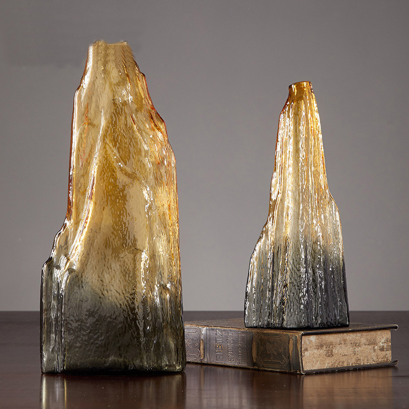 Glass vase mountain (1) Glass vase mountain
