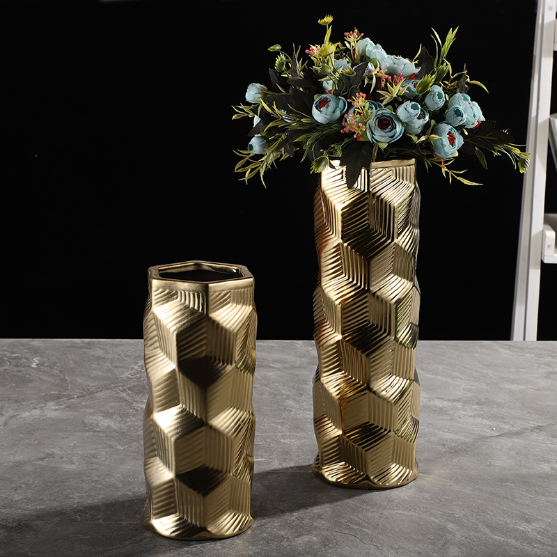 ceramic vase golden modern