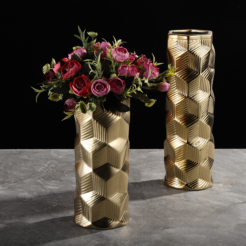 ceramic vase golden modern