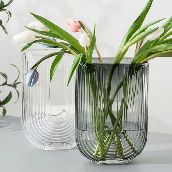 glass vase U