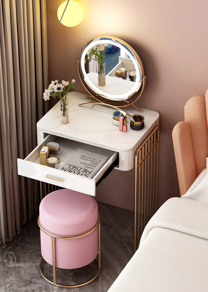 make up table - Image 2
